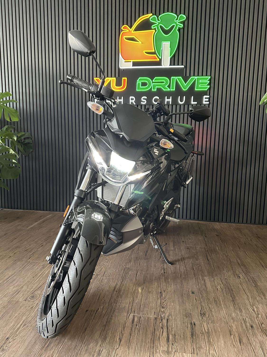 yu drive fahrschule, Führerschein, Führerscheinklassen, Fuhrpark, Theorieunterricht, PKW, Motorrad, Anhänger